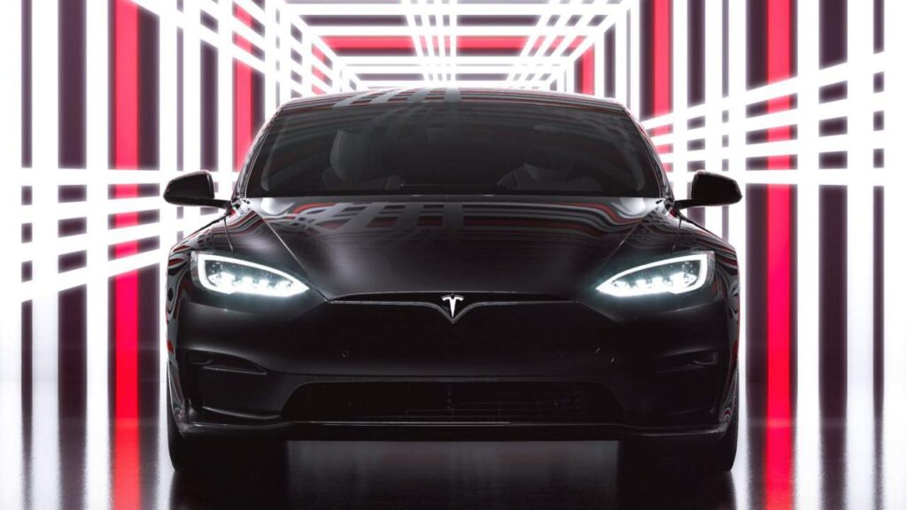 ماشین Tesla Model S Plaid