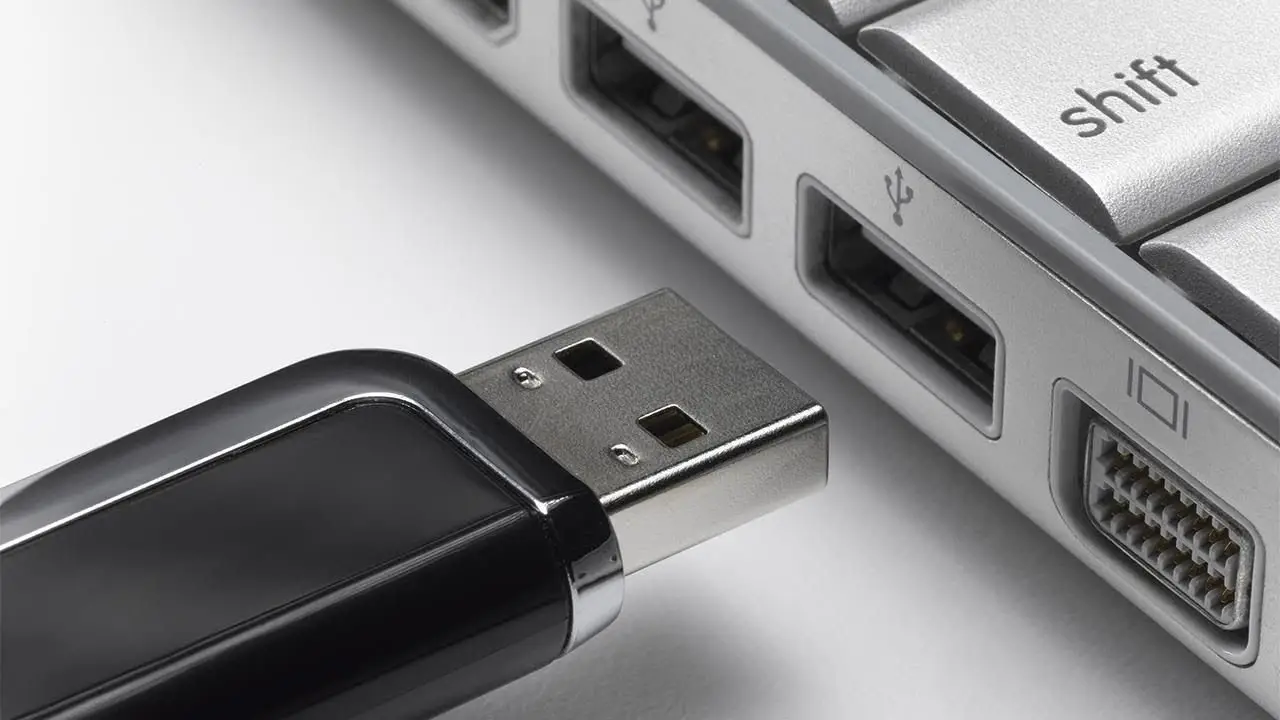 راهنمای حل ارور USB Device Not Recognized در ویندوز