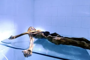 نفرین های باستانی